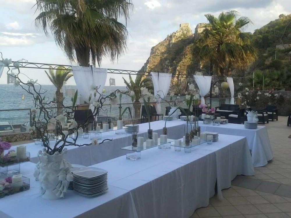 Elihotel SantʼAlessio Siculo Exterior foto